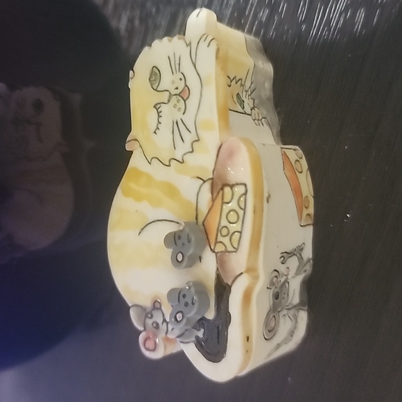 1980s world of meow cat trinket box with earrings and necklace - Picture 1 of 8